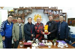 2017-03-03 國(guó)家一級(jí)美術(shù)師趙永新老師贈(zèng)送墨寶予世界五邑商會(huì)